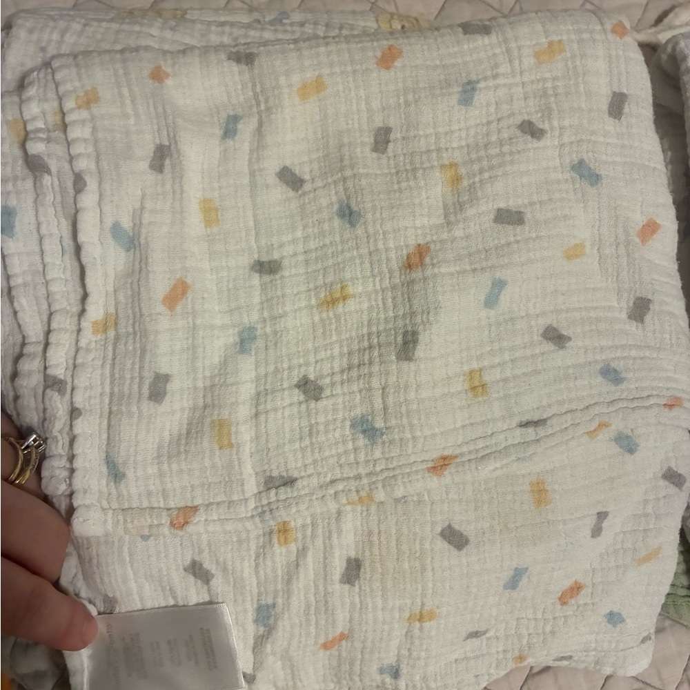 6 baby muslin swaddle blankets - Picture 5 of 9